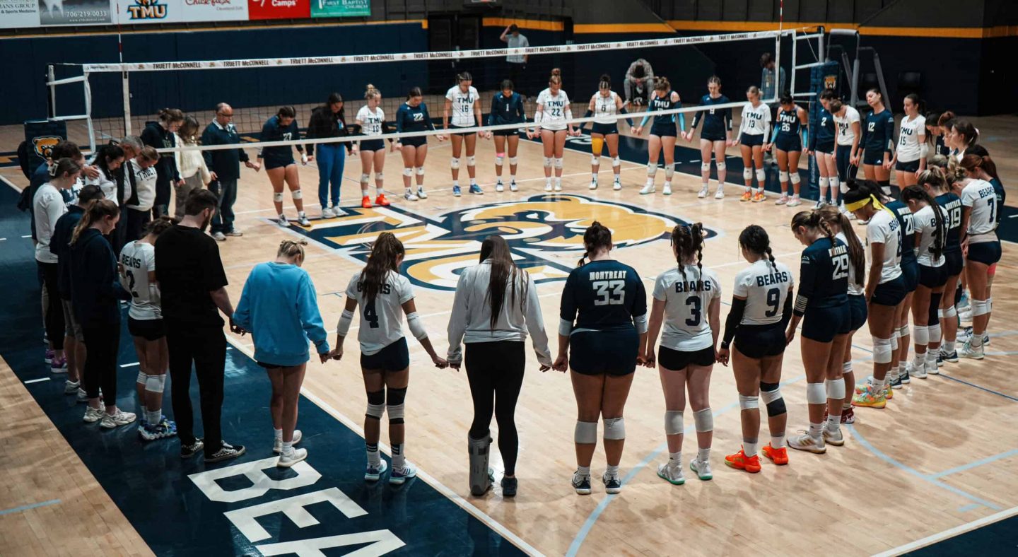Truett McConnell Helps Montreat College Volleyball