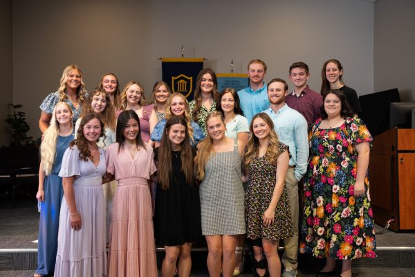 Walpot School of Education holds 2026 Pinning Ceremony